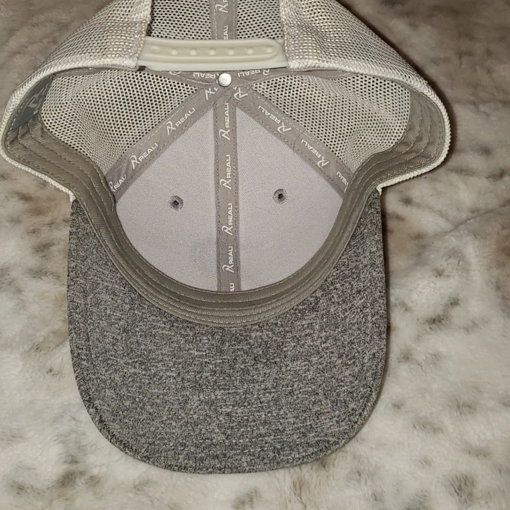 Reali Hat - Picture 3 of 6